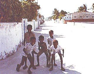Maldivian kids